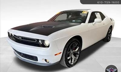 2015 Dodge Challenger SXT Plus