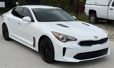 2019 Kia Stinger Base