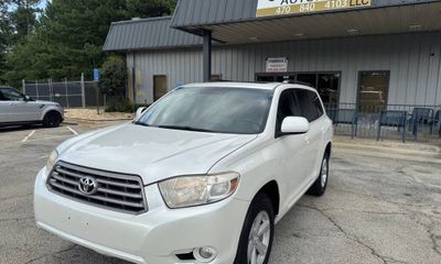 2010 Toyota Highlander Medium