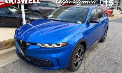 2023 Volvo XC40 Core Bright Theme