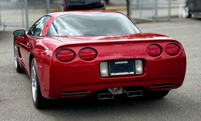 1999 Chevrolet Corvette Base