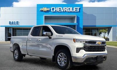2024 Chevrolet Silverado LT