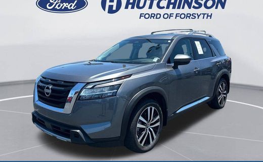 2024 Nissan Pathfinder Platinum