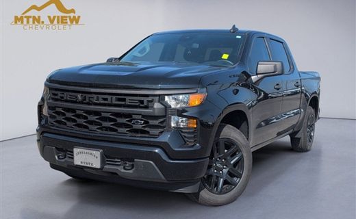 2023 Chevrolet Silverado Custom
