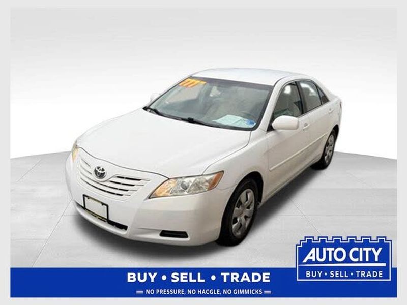 2009 Toyota Camry — a typically priced live listing
