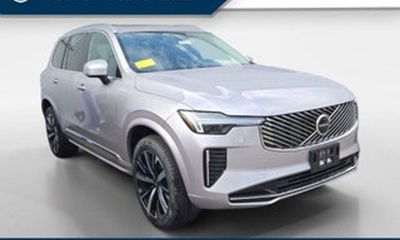 2026 Volvo XC90 Plus Bright