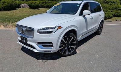 2024 Volvo XC90 Ultimate Bright