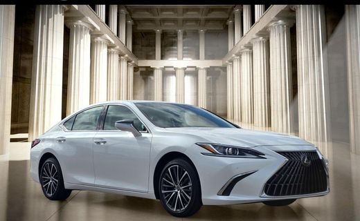 2025 Lexus ES 300H Premium