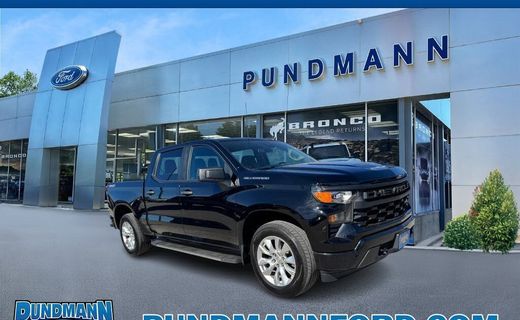 2023 Chevrolet Silverado Custom
