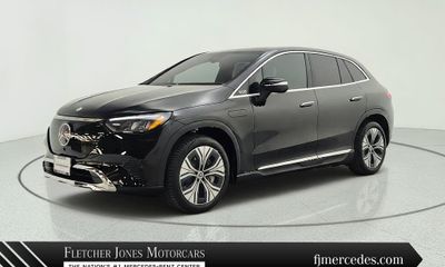 2026 Mercedes-Benz EQE-Class SUV EQE320