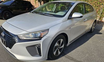 2017 Hyundai Ioniq Blue
