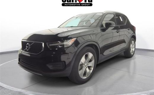 2021 Volvo XC40 Momentum