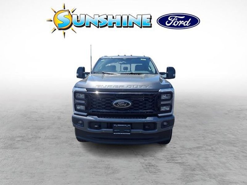 Representative 2026 Ford F-350 photo