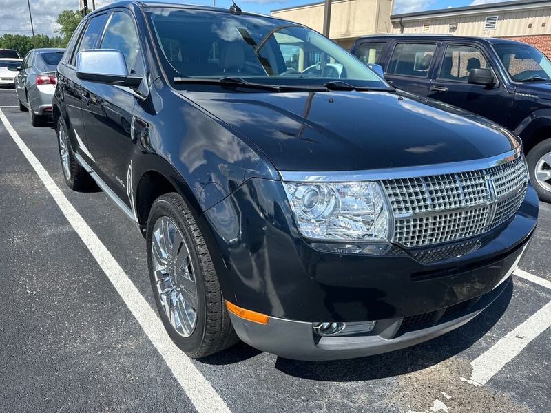 2008 Lincoln MKX — a typically priced live listing