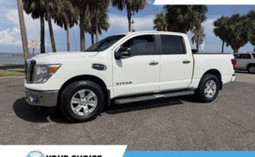 2015 Nissan Titan SV