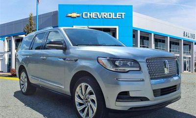 2024 Lincoln Navigator Premiere