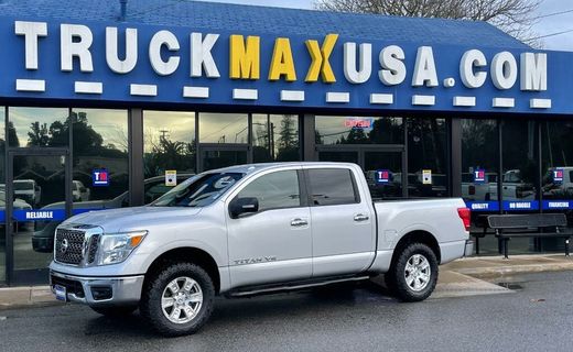 2018 Nissan Titan SV
