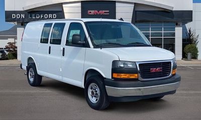 2025 GMC Savana 2500