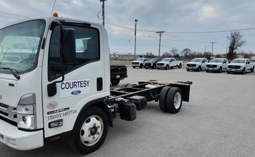 2022 Isuzu NPR-HD LOW CAB Forward