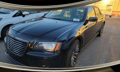 2013 Chrysler 300 300C Varvatos
