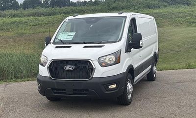 2026 Ford Transit Base
