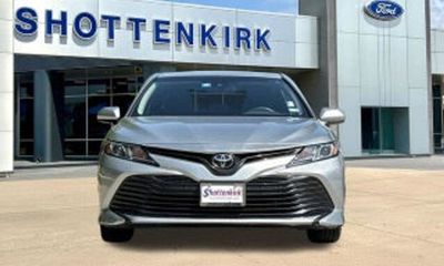 2018 Toyota Camry LE SE XLE