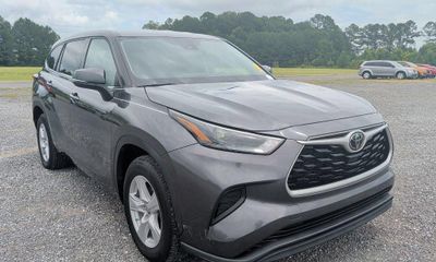 2022 Toyota Highlander L