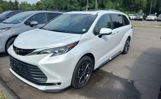 2026 Toyota Sienna XLE