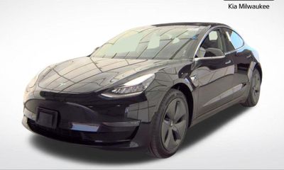 2019 Tesla Model 3 Standard Range