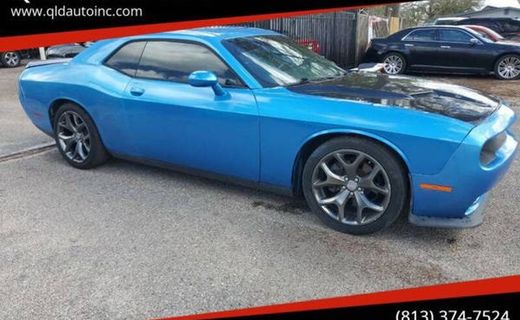 2015 Dodge Challenger SXT Plus