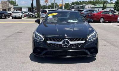 2019 Mercedes-Benz SLC-Class SLC300