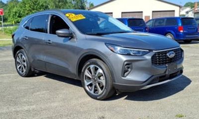 2025 Ford Escape Platinum