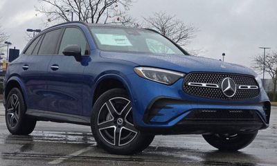 2026 Mercedes-Benz GLC-Class GLC300