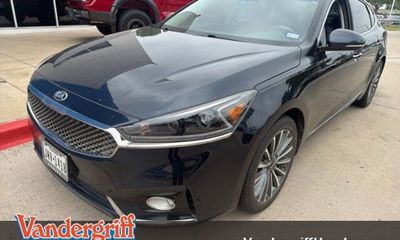 2017 Kia Cadenza Premium
