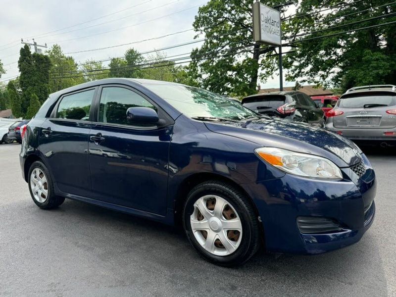 2009 Toyota Corolla Matrix — a typically priced live listing