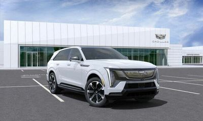 2025 Cadillac Escalade IQ Sport 2