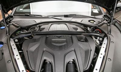 2026 Porsche Panamera 4