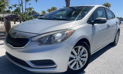2016 Kia Forte GLS JSL TAX
