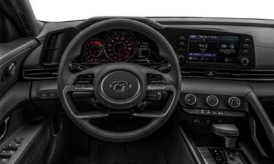 2023 Hyundai Elantra SE