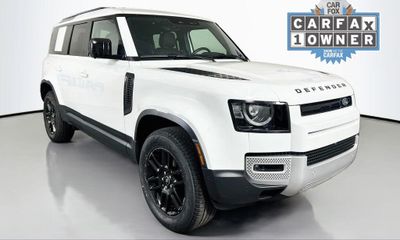 2025 Land Rover Defender 110 S