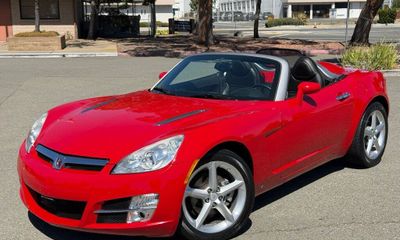 2008 Saturn SKY Base