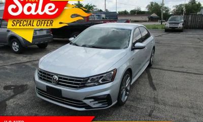 2018 Volkswagen Passat S R Line