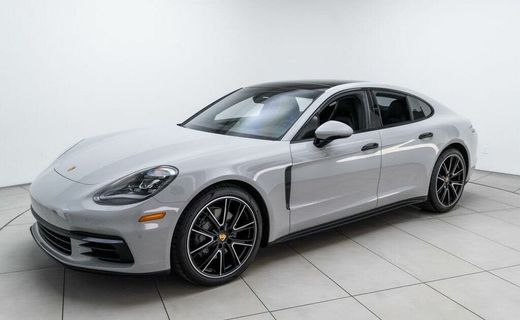 2018 Porsche Panamera 4S