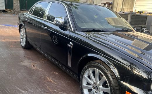 2008 Jaguar XJ Super V8