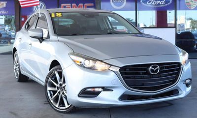 2018 Mazda MAZDA3 Touring