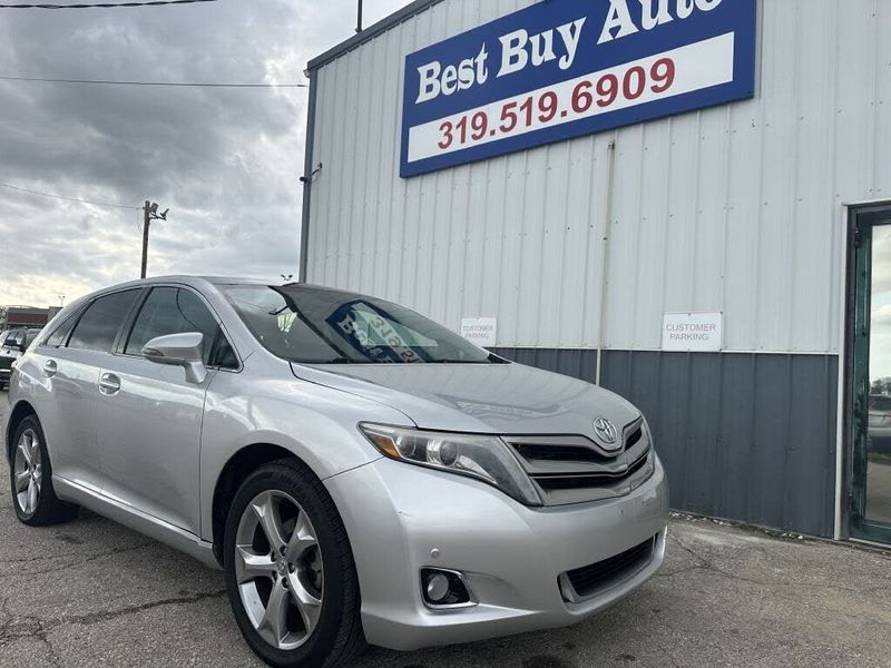 2014 Toyota Venza — a typically priced live listing
