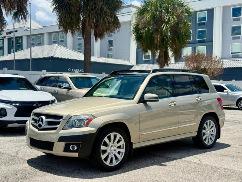 2011 Mercedes-Benz GLK-Class — a typically priced live listing