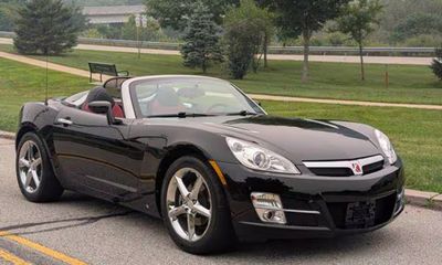 2007 Saturn SKY Base