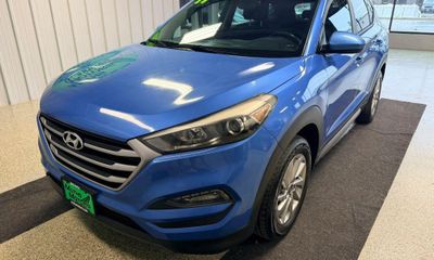 2017 Hyundai Tucson SE Popular Equipment