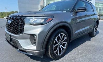 2025 Ford Explorer ST Line